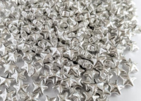 CUKROVÁ DEKORACE STŘÍBRNÉ HVĚZDIČKY